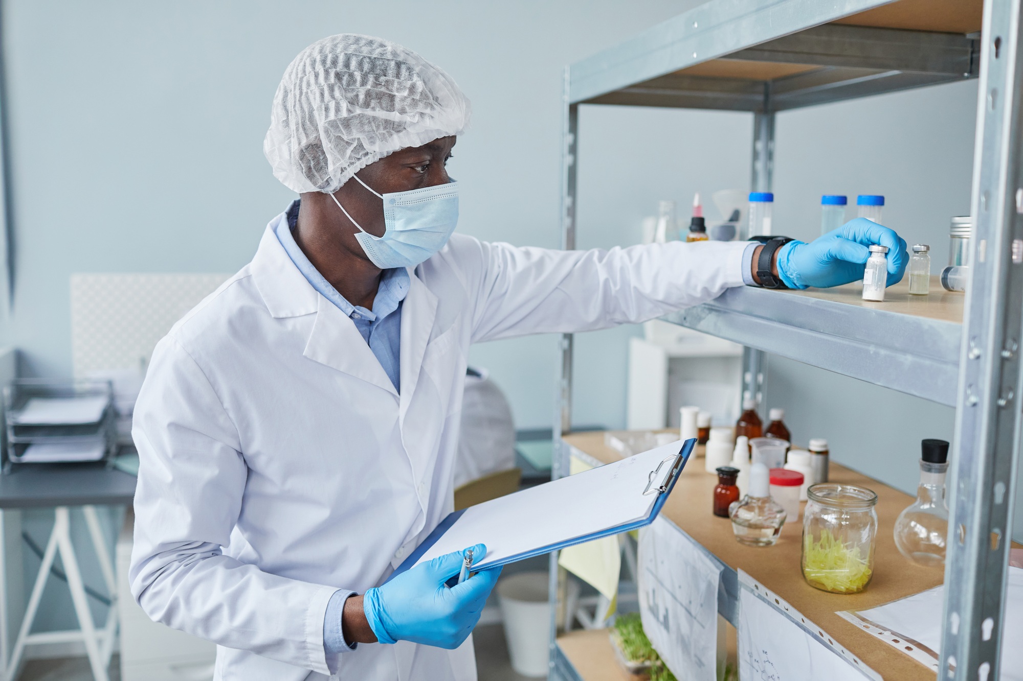 Doctor working with analysis in the lab